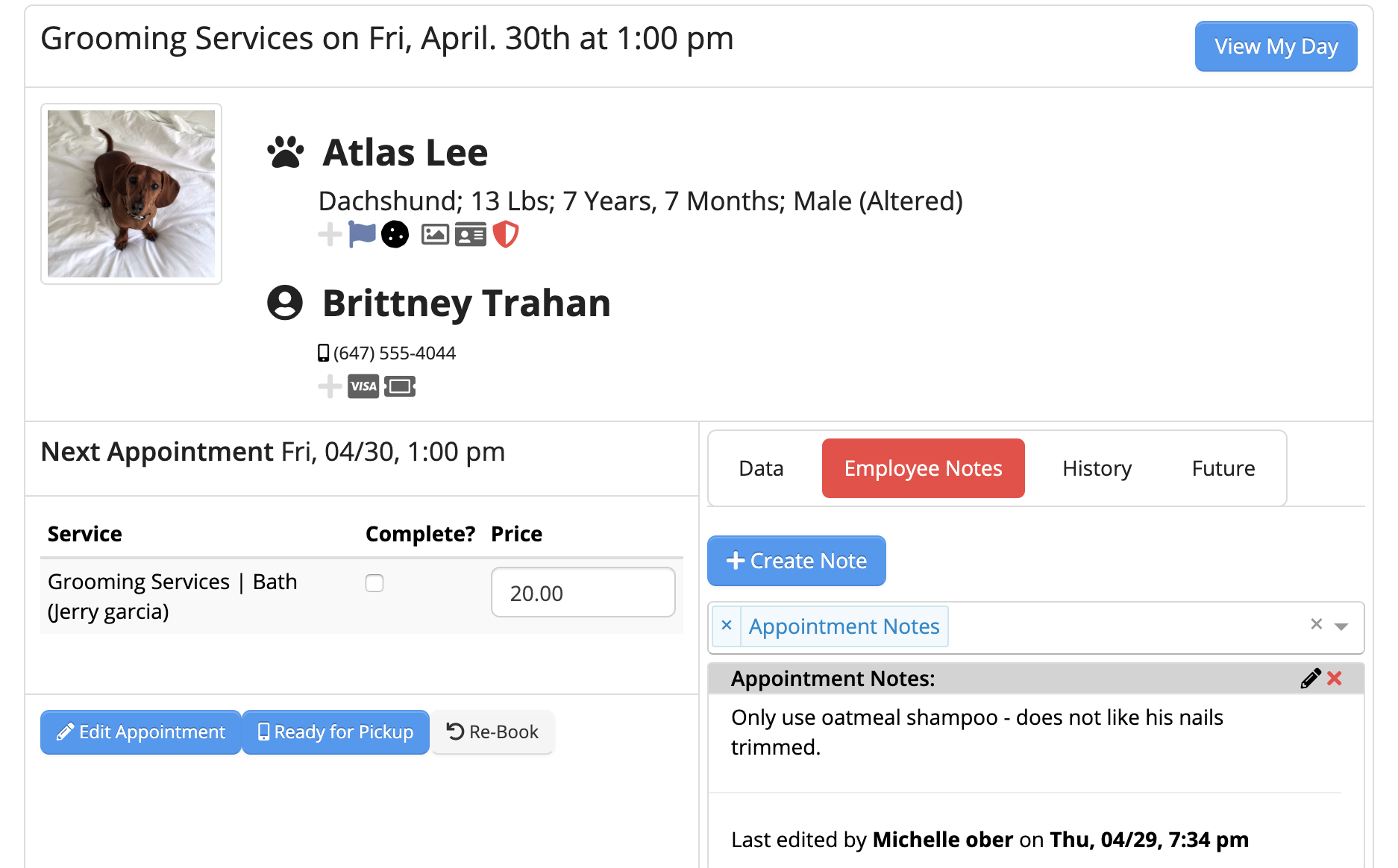This is a screenshot of Gingr’s pet grooming software appointment card feature, which can be used to track important information.